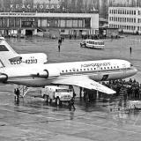 Краснодар. первый регулярный пассажирский рейс по маршруту Москва - Краснодар а самолете Як-42 22 декабря 1980 года.