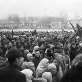 Краснодар. Рабочие организации у памятника Ильича в день похорон В.И. Ленина.
