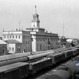 Краснодар. Вид на железнодорожный вокзал Краснодар-1 со стороны путей.