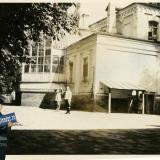 Краснодар. Во дворе 1-й городской больницы, осень 1942 года