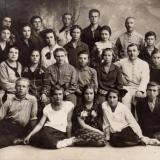 Новороссийск. Фотография учащихся трудовой школы №8 средней ступени, 1928 год