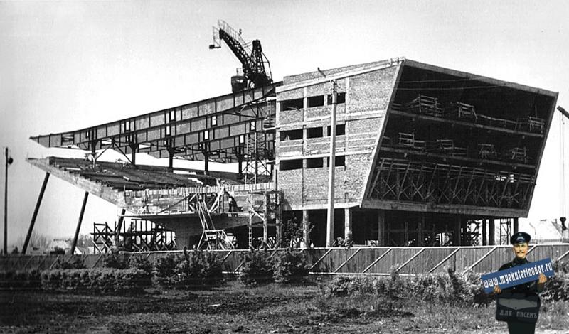 Краснодар. Строительство кинотеатра "Аврора", 1966 год.
