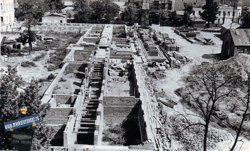 Краснодар. Строительство Дома Советов. 1957 год.