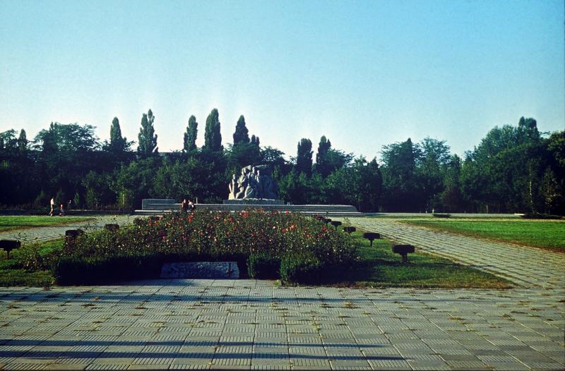 Краснодар. Мемориал "Жертвам фашизма", 1987 год