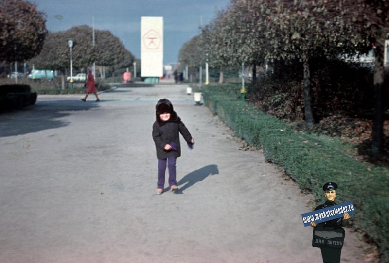 Краснодар. Перекресток ул. Красной и Бабушкина, вид на север. 1976-1978гг.