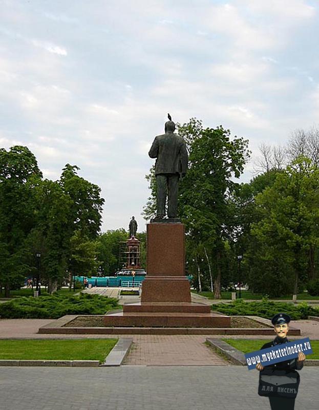 Краснодар. Памятники перед ЗСК