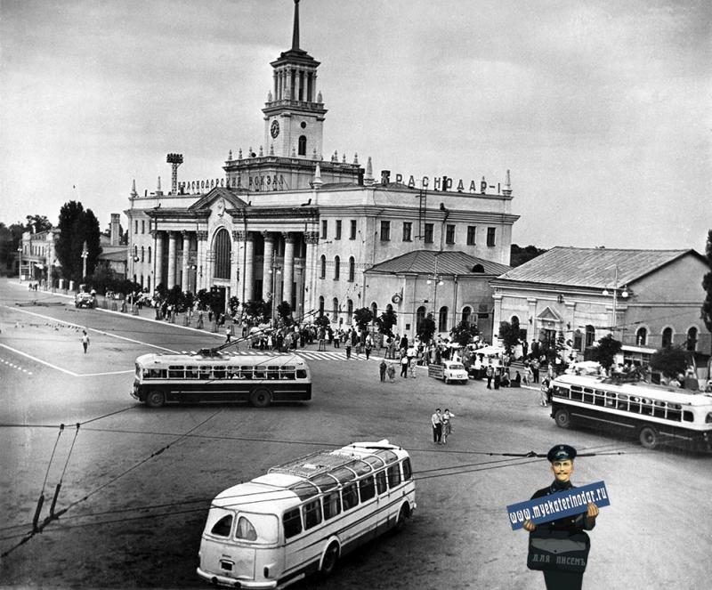 Краснодар. Привокзальная площадь, 1964 год. Фото Галушко О.И.  Вид 2