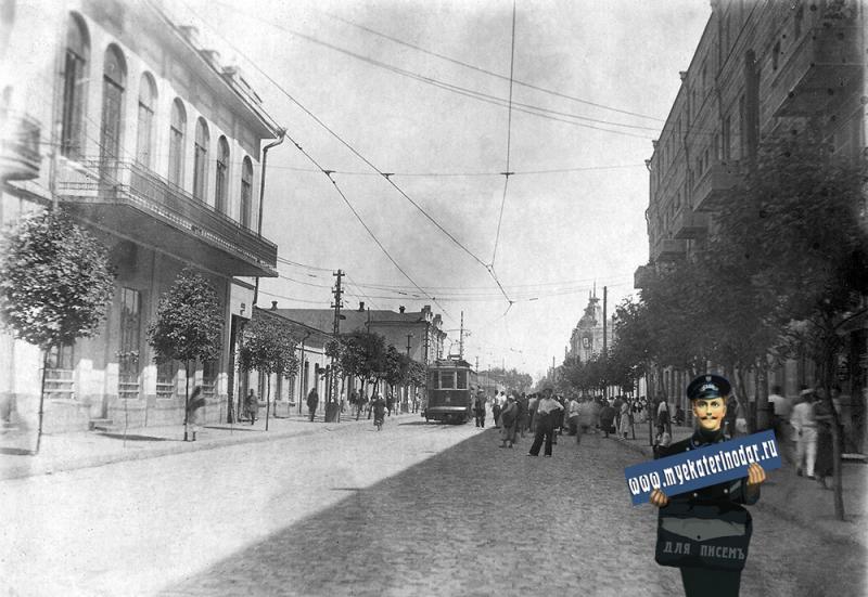 Краснодар. Трамвайная остановка на улице Гоголя, 1937 год.