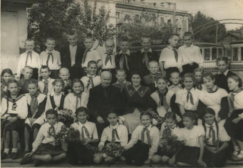 Краснодар. Школа №3, 1953 год Краснодар. Школа №3, 1953 год